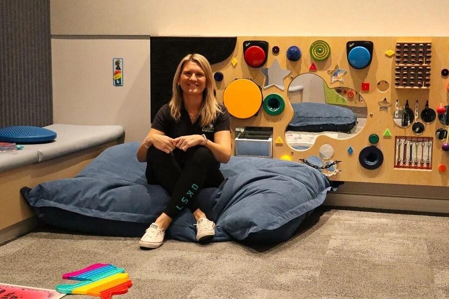 Women sitting in the sensory room at optus stadium